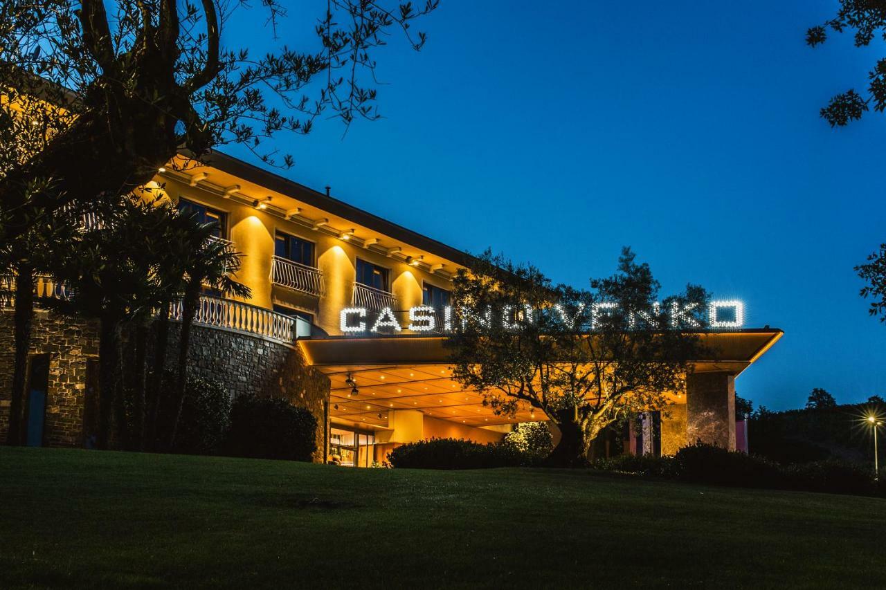 Hotel Venko ドブロボ エクステリア 写真